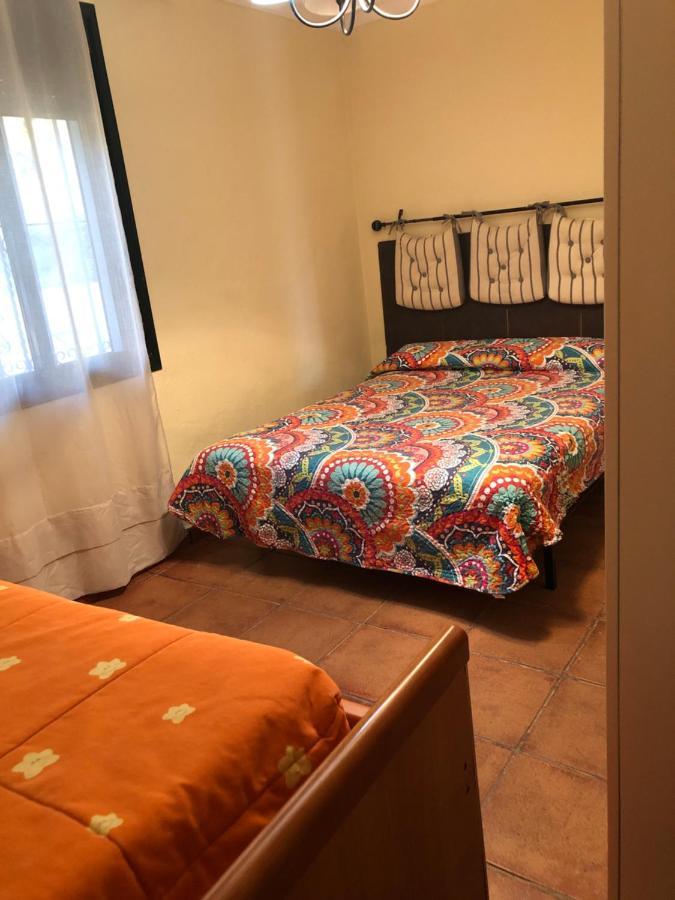 Casa Rural En コンスタンティナ エクステリア 写真