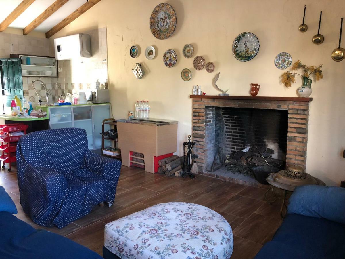 Casa Rural En コンスタンティナ エクステリア 写真